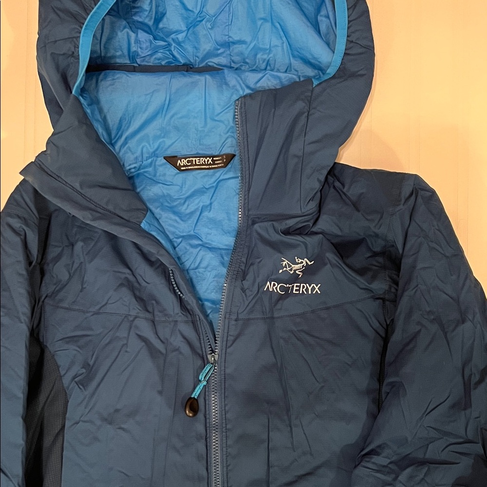 Arc'teryx Navy and Light Blue PROTON HOODY